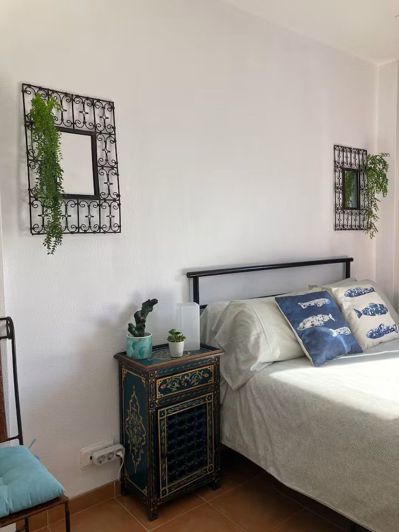 Image No.18-2 Bed Apartment for sale