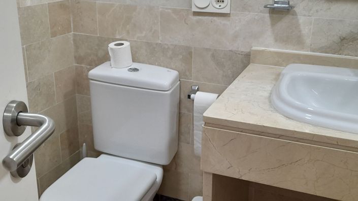 Image No.12-2 Bed Apartment for sale