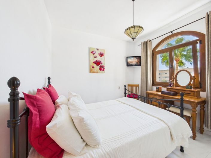 Image No.11-2 Bed Apartment for sale