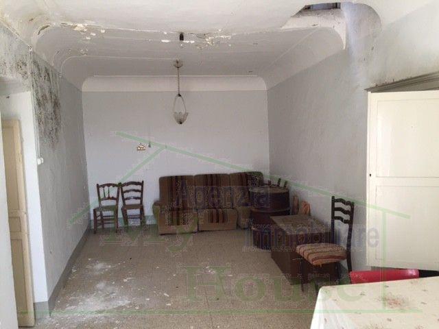 Image No.5-2 Bed House for sale