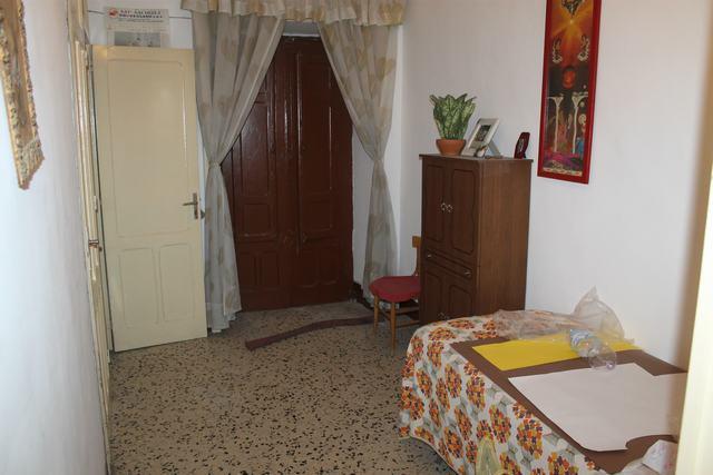 Image No.13-3 Bed House for sale