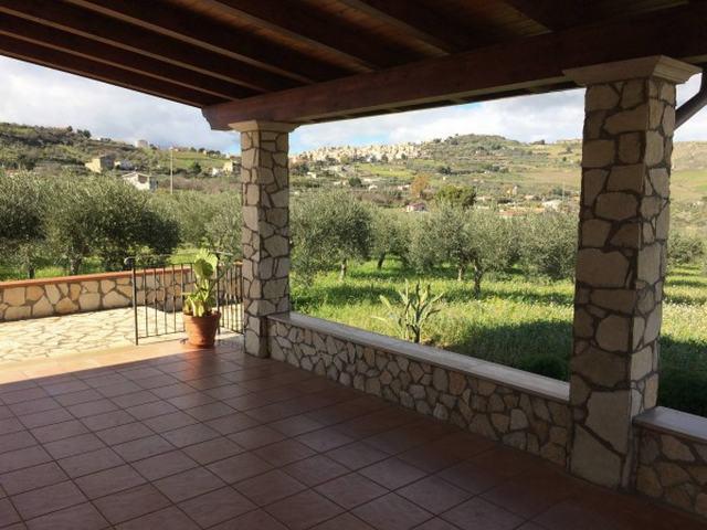 Image No.17-2 Bed Villa for sale