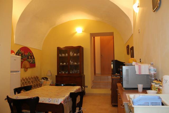 Image No.3-2 Bed Townhouse for sale