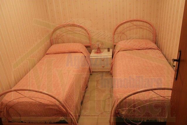 Image No.5-3 Bed Townhouse for sale