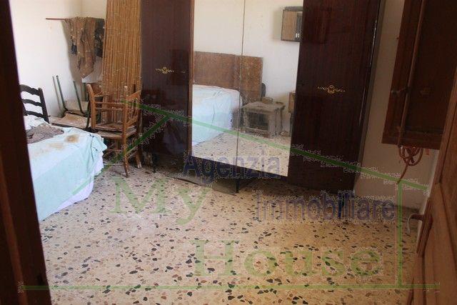 Image No.15-2 Bed Villa for sale