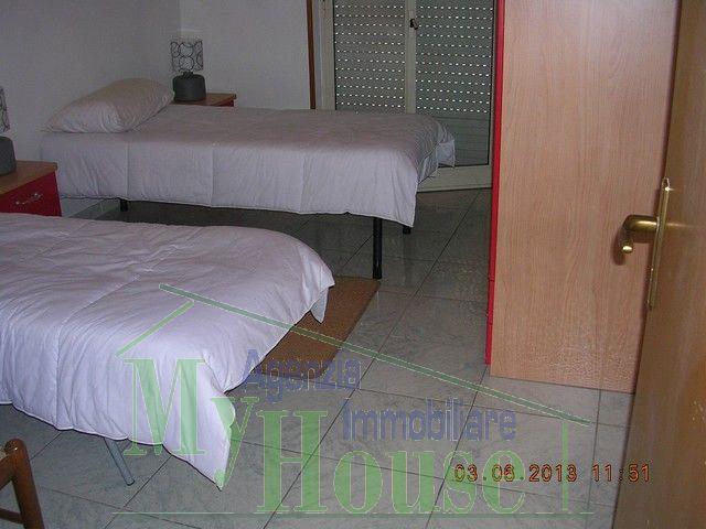 Image No.6-2 Bed Townhouse for sale