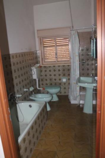 Image No.12-3 Bed Townhouse for sale