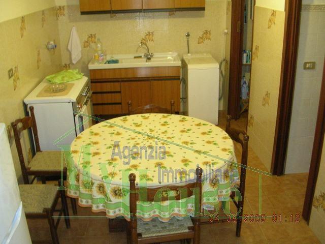 Image No.2-2 Bed Townhouse for sale