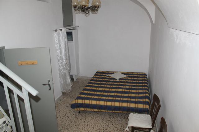 Image No.15-2 Bed Townhouse for sale