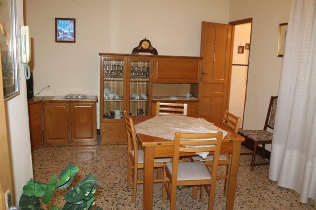 Image No.18-3 Bed Townhouse for sale