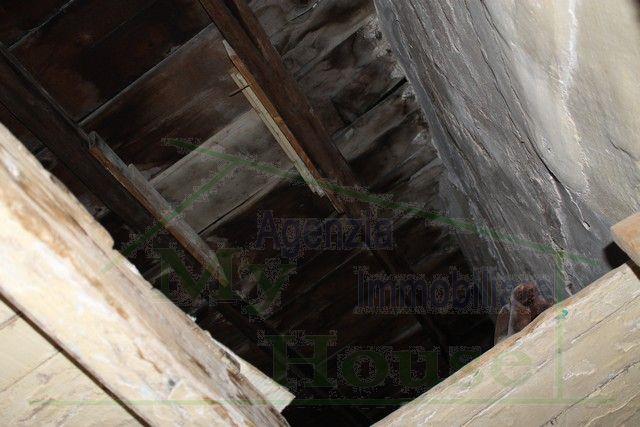 Image No.7-2 Bed Townhouse for sale