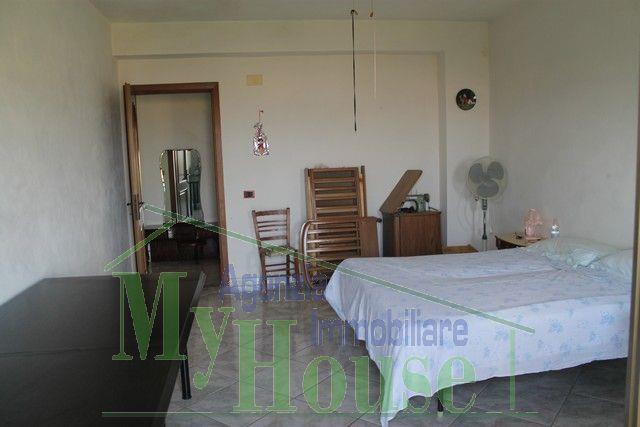 Image No.12-3 Bed Villa for sale