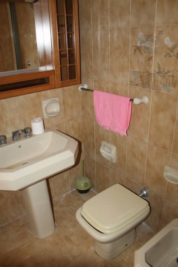 Image No.10-1 Bed Apartment for sale