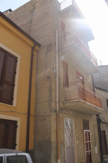Image No.3-3 Bed Townhouse for sale