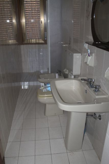 Image No.12-3 Bed Townhouse for sale