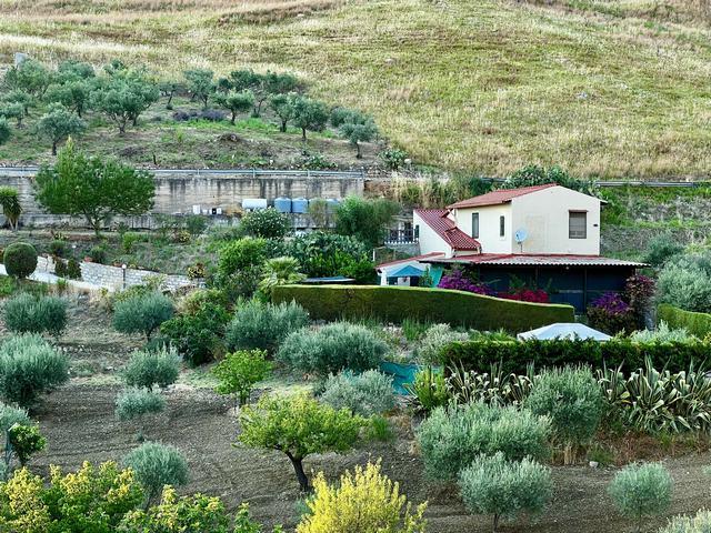 Image No.21-2 Bed Villa for sale