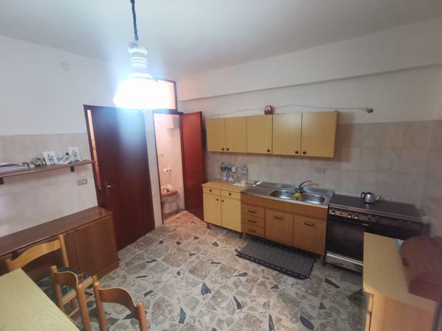 Image No.6-2 Bed Townhouse for sale