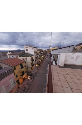 Image No.1-3 Bed Townhouse for sale