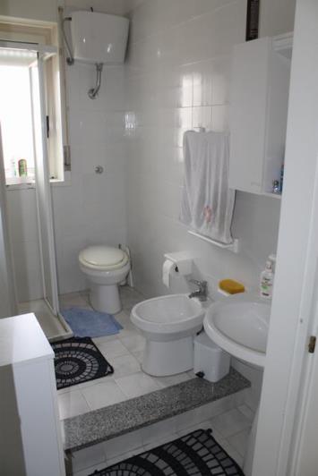 Image No.18-4 Bed House for sale