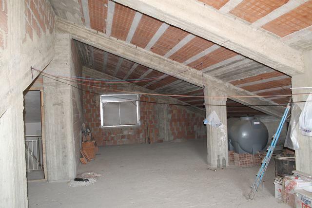 Image No.28-4 Bed House for sale