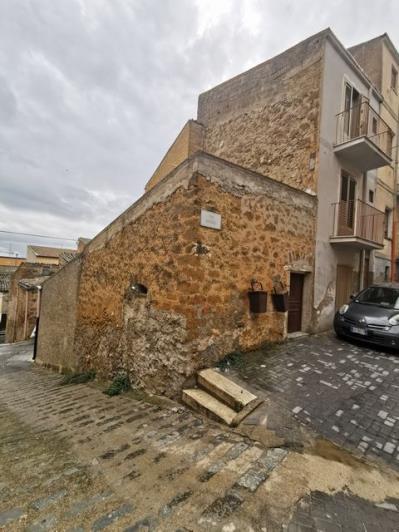 Image No.4-3 Bed Townhouse for sale