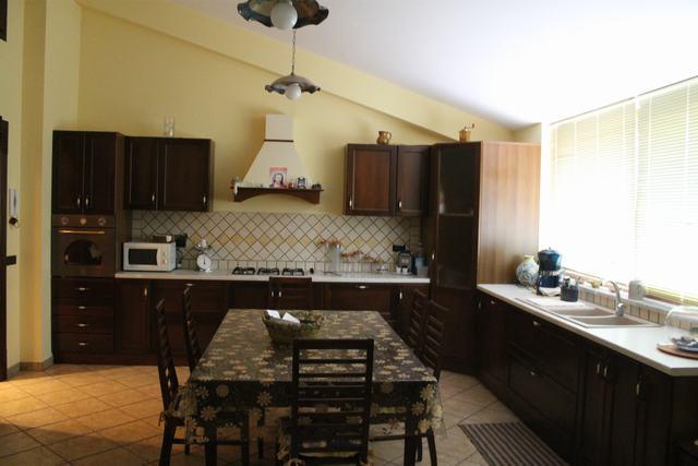 Image No.30-4 Bed Villa for sale