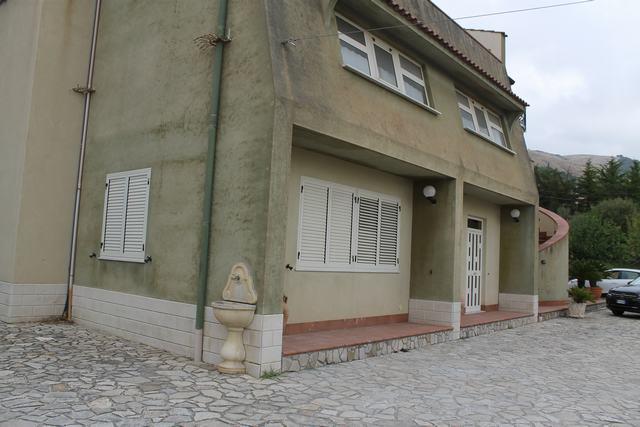 Image No.40-4 Bed Villa for sale