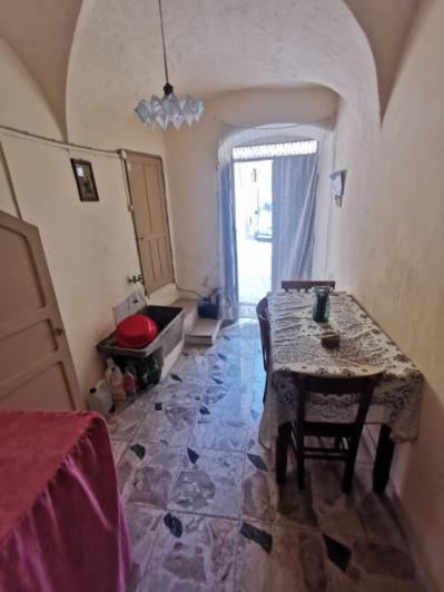 Image No.11-2 Bed Townhouse for sale