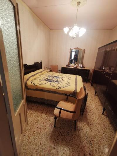 Image No.22-2 Bed Townhouse for sale