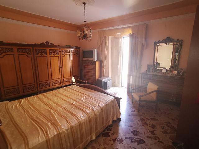 Image No.22-3 Bed Townhouse for sale