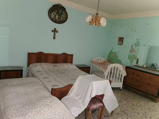 Image No.19-3 Bed Townhouse for sale