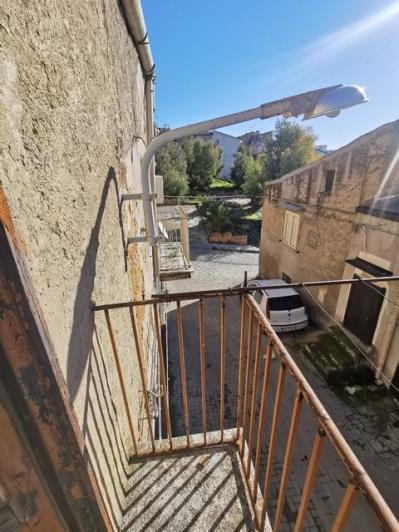 Image No.10-2 Bed Townhouse for sale