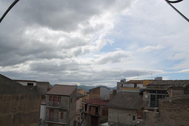 Image No.18-2 Bed Townhouse for sale