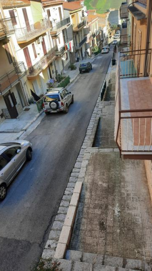 Image No.4-2 Bed Townhouse for sale