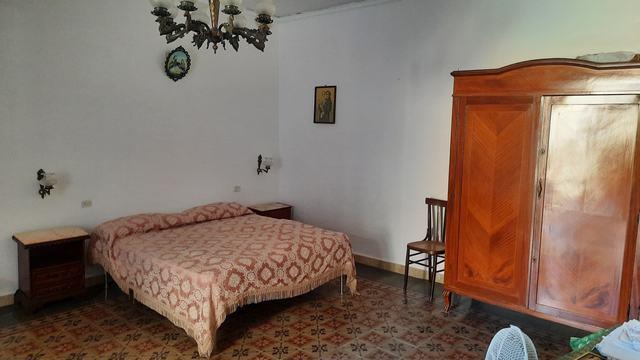 Image No.6-2 Bed Townhouse for sale