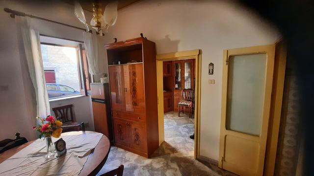 Image No.36-2 Bed Townhouse for sale