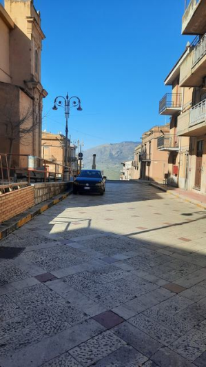 Image No.46-2 Bed Townhouse for sale