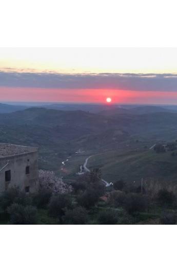 Image No.25-2 Bed Townhouse for sale