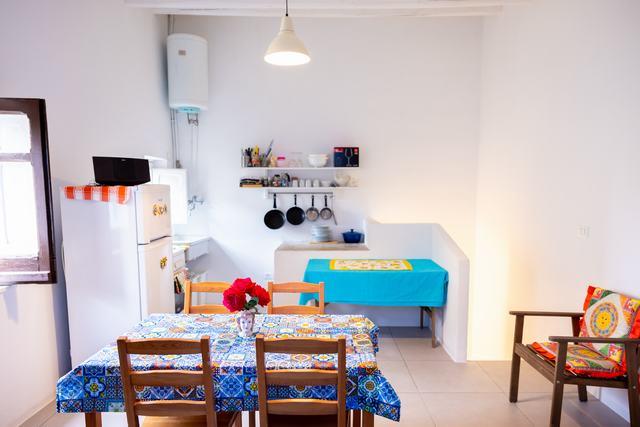 Image No.18-2 Bed Townhouse for sale