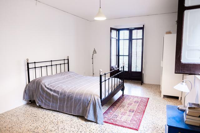 Image No.28-2 Bed Townhouse for sale