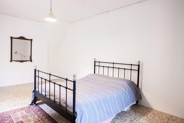 Image No.30-2 Bed Townhouse for sale