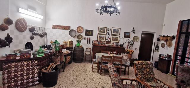 Image No.7-4 Bed Villa for sale