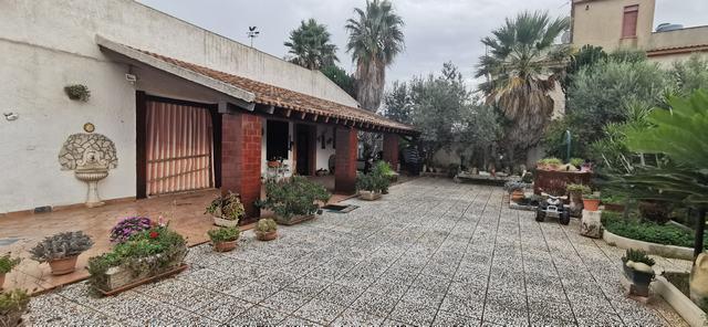 Image No.22-4 Bed Villa for sale