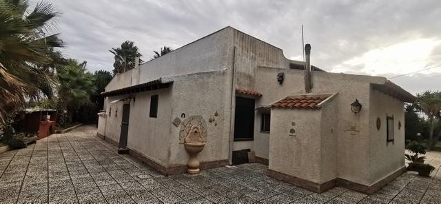 Image No.29-4 Bed Villa for sale