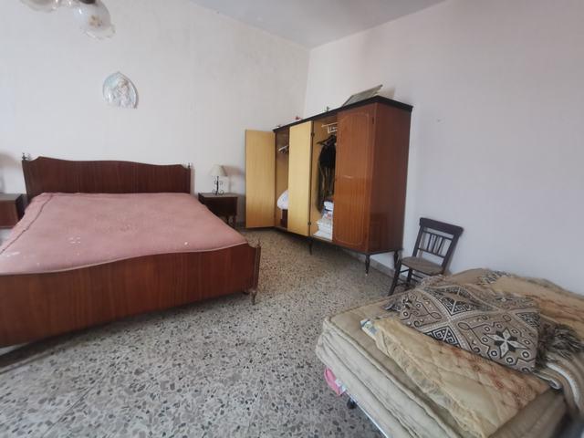 Image No.8-2 Bed Townhouse for sale