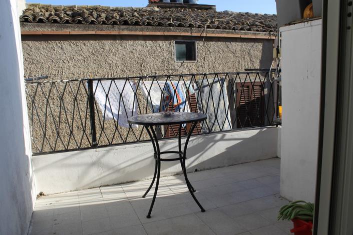 Image No.10-2 Bed Townhouse for sale