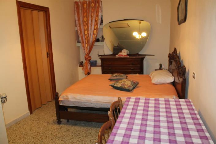 Image No.7-2 Bed Townhouse for sale