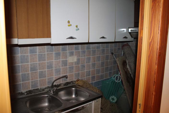 Image No.8-2 Bed Townhouse for sale