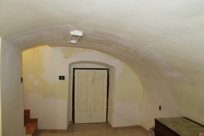 Image No.12-2 Bed Townhouse for sale