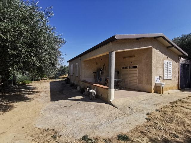 Image No.3-2 Bed Villa for sale